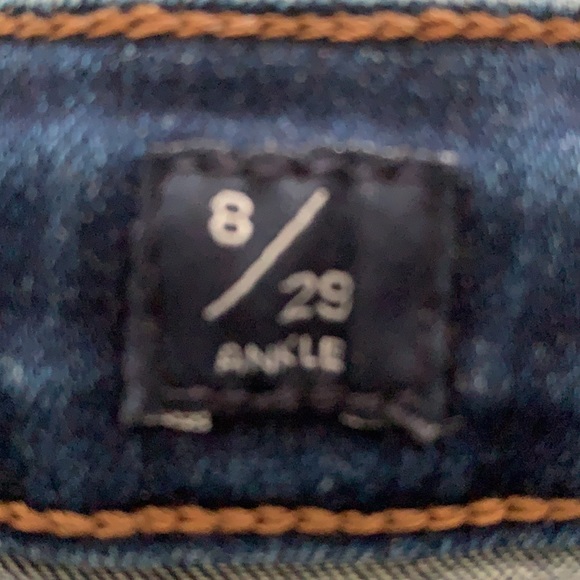 👖HP🎉LUCKY BRAND JEANS👖 - Picture 4 of 12